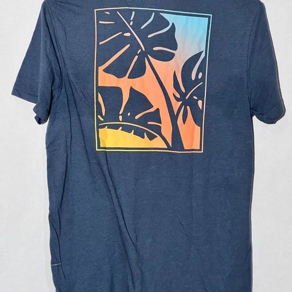 Old Navy Men's Tropical T Shirt - Size Small - Picture 2 of 3
